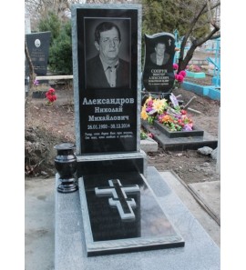 Прямоугольный памятник на могилу
